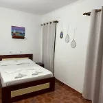 Vrekaj Apartmán *