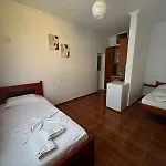 Vrekaj Apartmán *