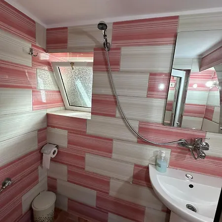 Vrekaj Apartment Ksamil