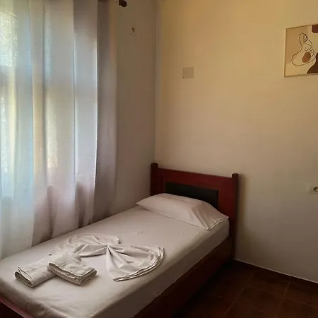 Vrekaj * Ksamil